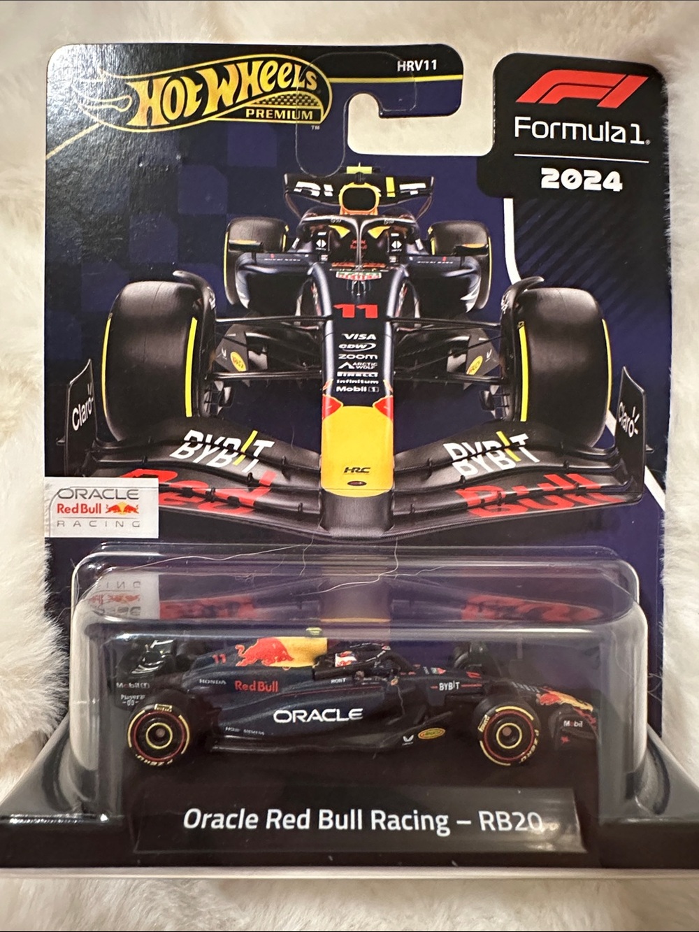 Hot Wheels Premium Oracle Red Bull Racing RB20 #11 - Black & Yellow